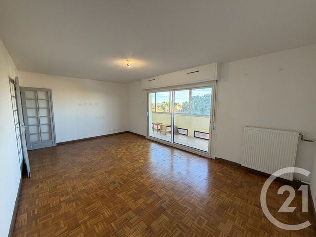 Appartement T4 &agrave; louer - 4 pi&egrave;ces - 90,87 m2 - Marseille - 13009 - PROVENCE-ALPES-COTE-D-AZUR