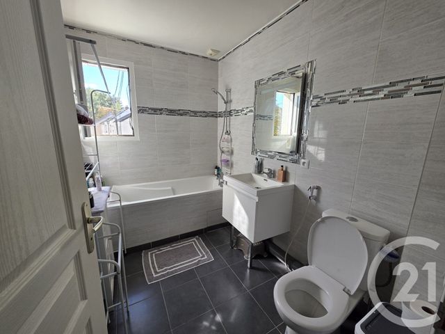 Maison à vendre - 4 pièces - 80,70 m2 - Marchemoret - 77 - ILE-DE-FRANCE