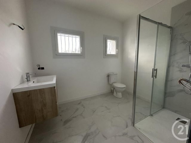 Appartement F4 à vendre - 4 pièces - 85 m2 - Brignoles - 83 - PROVENCE-ALPES-COTE-D-AZUR