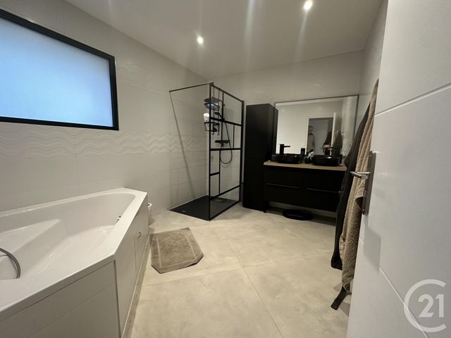 Maison à vendre - 7 pièces - 168,34 m2 - Le Val - 83 - PROVENCE-ALPES-COTE-D-AZUR