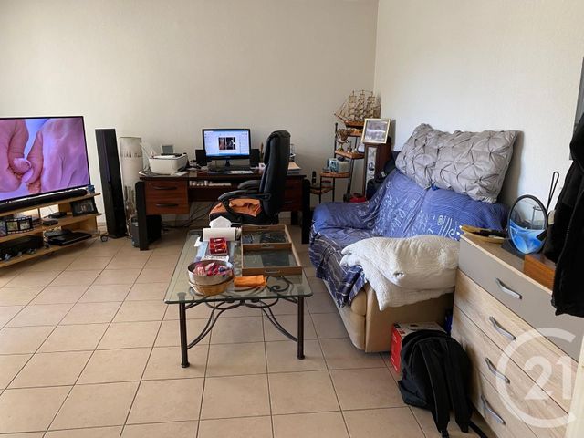 Appartement F2 à vendre - 2 pièces - 44,60 m2 - Brignoles - 83 - PROVENCE-ALPES-COTE-D-AZUR