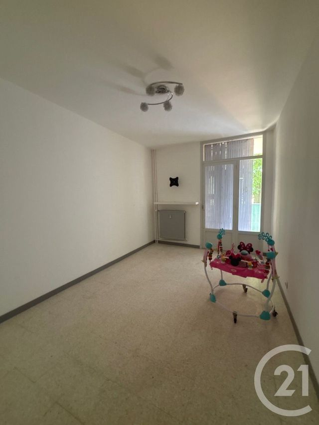 Appartement F2 à vendre - 2 pièces - 48,71 m2 - Brignoles - 83 - PROVENCE-ALPES-COTE-D-AZUR