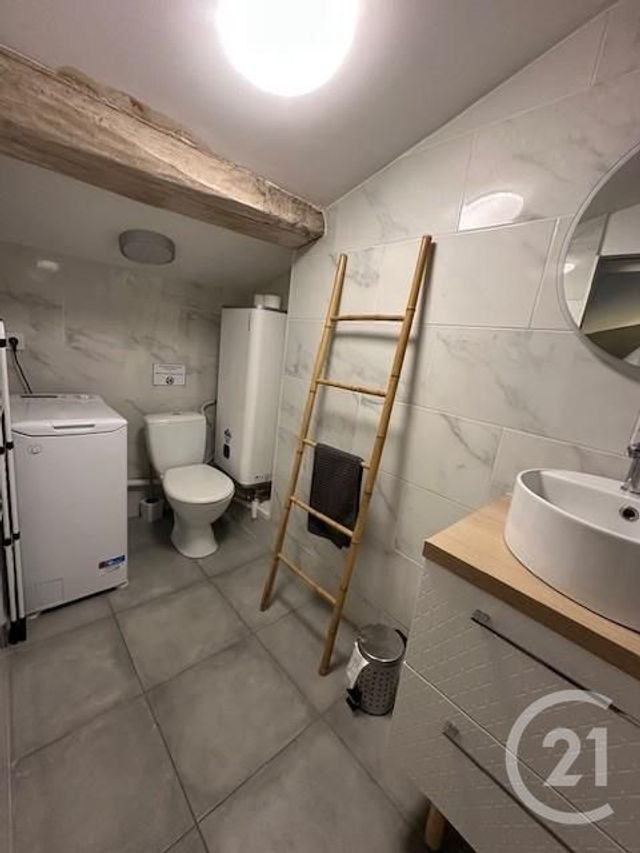 Appartement à vendre - 2 pièces - 36,86 m2 - Brignoles - 83 - PROVENCE-ALPES-COTE-D-AZUR