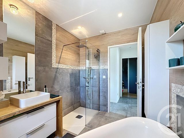 Maison à vendre - 5 pièces - 107 m2 - Brignoles - 83 - PROVENCE-ALPES-COTE-D-AZUR