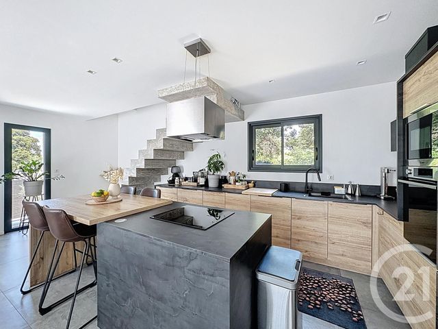 Maison à vendre - 5 pièces - 107 m2 - Brignoles - 83 - PROVENCE-ALPES-COTE-D-AZUR