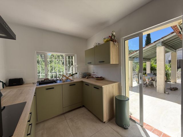 Maison à vendre - 5 pièces - 150 m2 - Tourves - 83 - PROVENCE-ALPES-COTE-D-AZUR