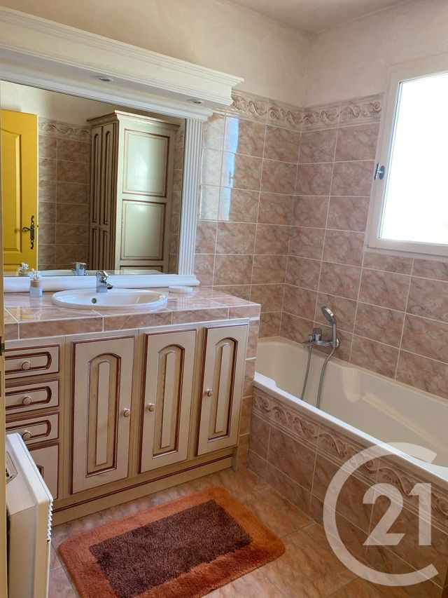 Maison à vendre - 4 pièces - 140 m2 - Besse Sur Issole - 83 - PROVENCE-ALPES-COTE-D-AZUR