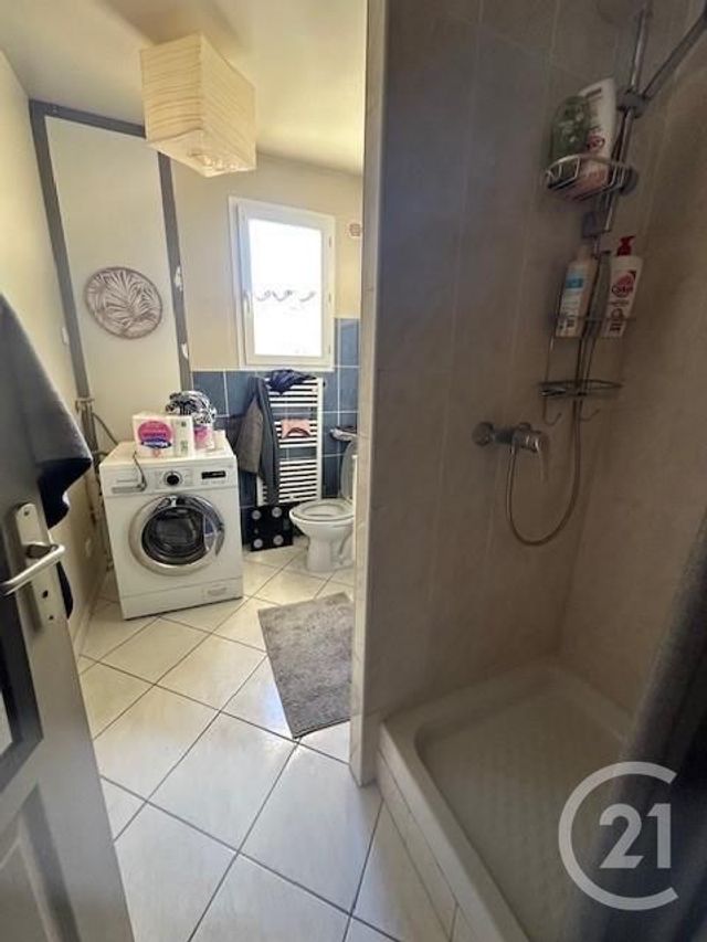 Appartement &agrave; vendre - 2 pi&egrave;ces - 46,42 m2 - Le Val - 83 - PROVENCE-ALPES-COTE-D-AZUR