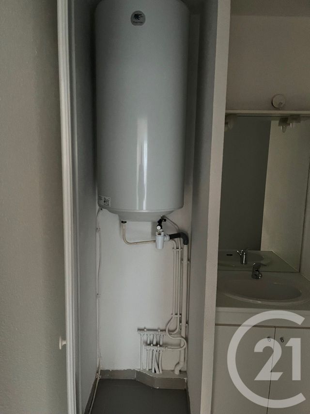 Appartement F2 &agrave; vendre - 2 pi&egrave;ces - 39 m2 - Brignoles - 83 - PROVENCE-ALPES-COTE-D-AZUR