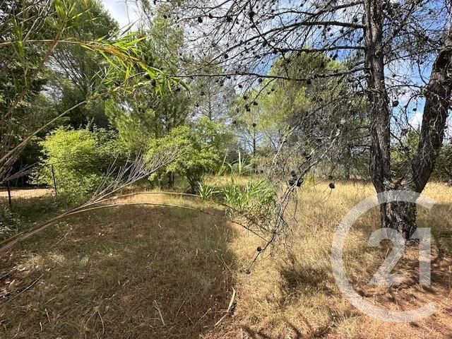 terrain - LE VAL - 83