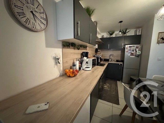 Appartement F2 bis &agrave; vendre - 2 pi&egrave;ces - 46,70 m2 - Le Val - 83 - PROVENCE-ALPES-COTE-D-AZUR