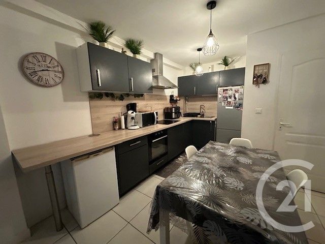 Appartement F2 bis &agrave; vendre - 2 pi&egrave;ces - 46,70 m2 - Le Val - 83 - PROVENCE-ALPES-COTE-D-AZUR