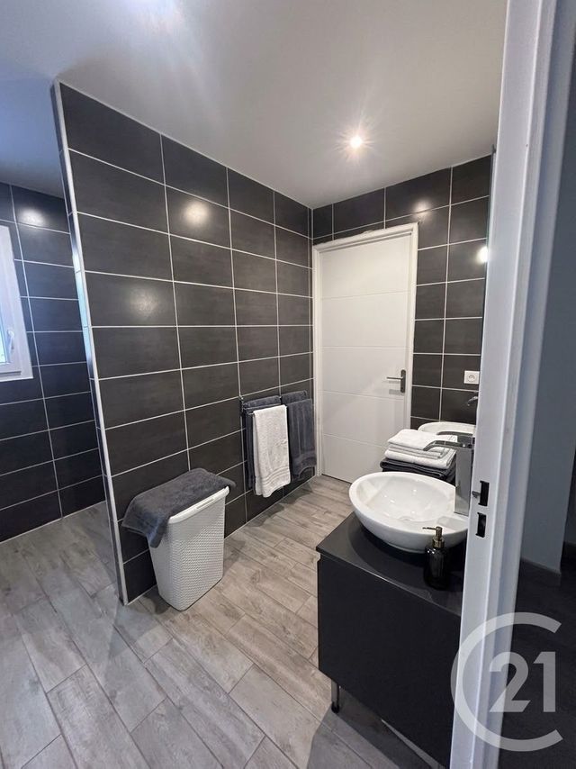 Maison &agrave; vendre - 7 pi&egrave;ces - 170 m2 - Gareoult - 83 - PROVENCE-ALPES-COTE-D-AZUR