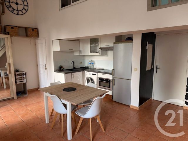 Appartement F3 &agrave; vendre - 2 pi&egrave;ces - 44,30 m2 - Brignoles - 83 - PROVENCE-ALPES-COTE-D-AZUR