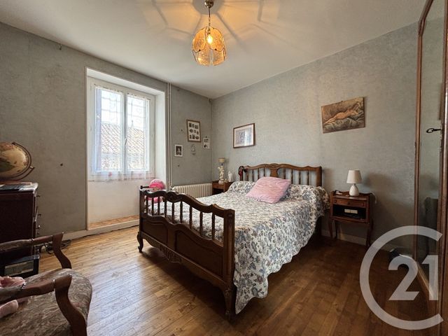 Maison à vendre - 5 pièces - 144,57 m2 - Chabanais - 16 - POITOU-CHARENTES