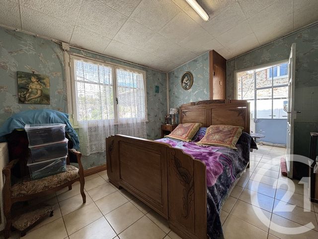 Maison à vendre - 5 pièces - 144,57 m2 - Chabanais - 16 - POITOU-CHARENTES