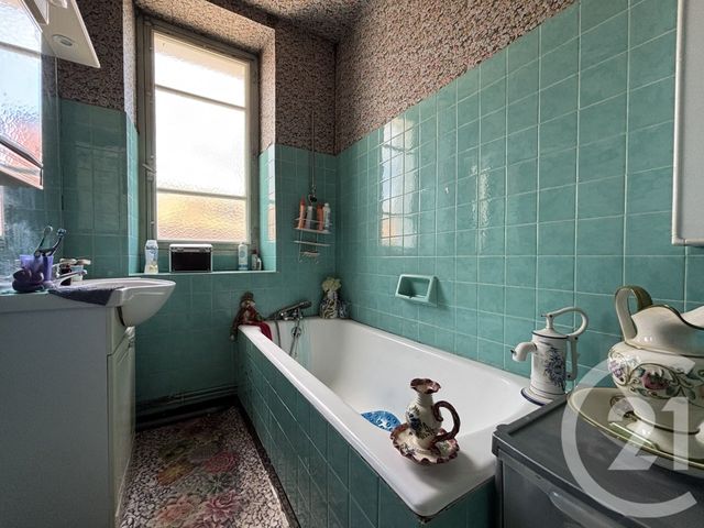 Maison à vendre - 5 pièces - 144,57 m2 - Chabanais - 16 - POITOU-CHARENTES