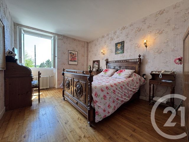 Maison à vendre - 5 pièces - 144,57 m2 - Chabanais - 16 - POITOU-CHARENTES