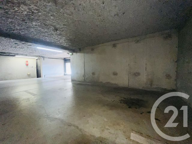 Parking à louer - 12,50 m2 - Limoges - 87 - LIMOUSIN