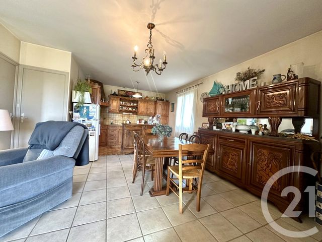 Maison à vendre - 5 pièces - 102 m2 - St Leger La Montagne - 87 - LIMOUSIN