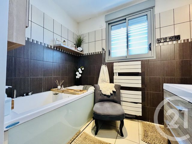 Maison &agrave; vendre - 6 pi&egrave;ces - 143,58 m2 - St Yrieix La Perche - 87 - LIMOUSIN