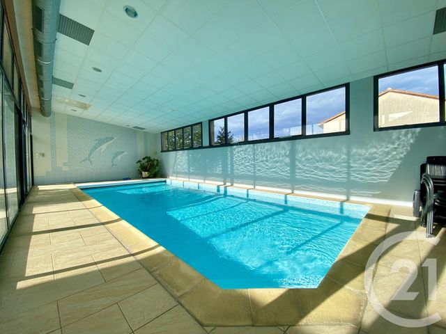 Maison à vendre - 7 pièces - 190 m2 - St Junien - 87 - LIMOUSIN