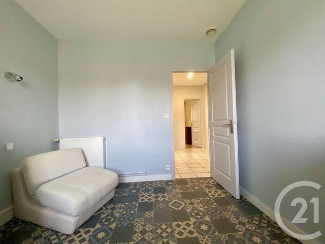 Maison à vendre - 7 pièces - 190 m2 - St Junien - 87 - LIMOUSIN