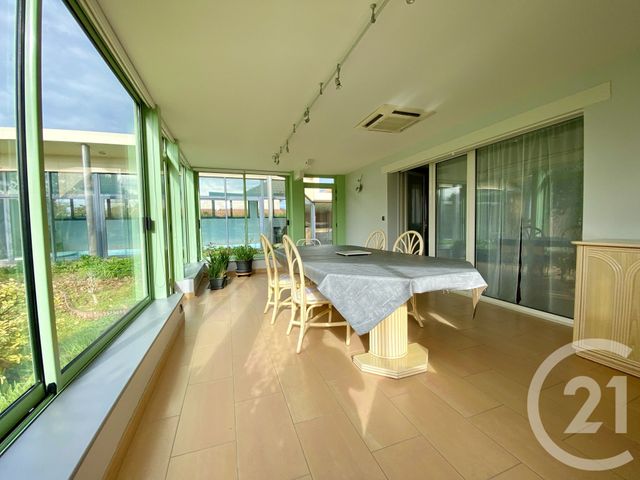 Maison à vendre - 7 pièces - 190 m2 - St Junien - 87 - LIMOUSIN