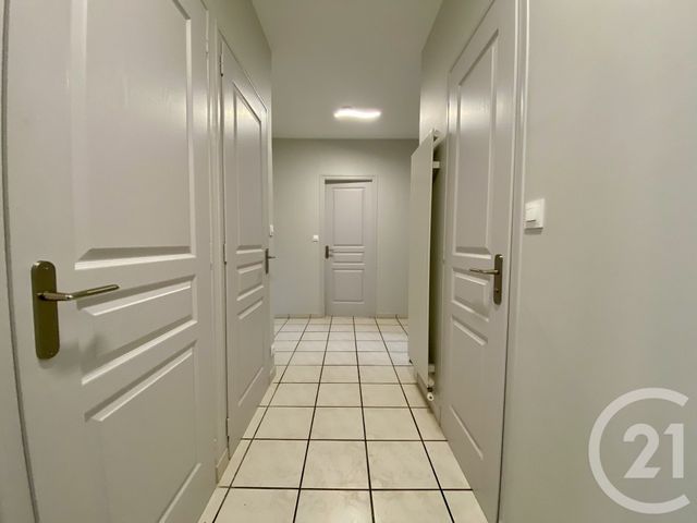 Maison à vendre - 7 pièces - 190 m2 - St Junien - 87 - LIMOUSIN