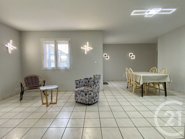 Maison à vendre - 7 pièces - 190 m2 - St Junien - 87 - LIMOUSIN