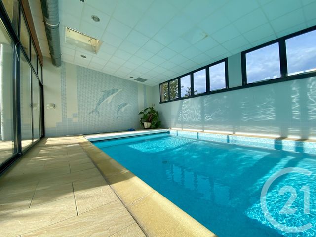 Maison à vendre - 7 pièces - 190 m2 - St Junien - 87 - LIMOUSIN