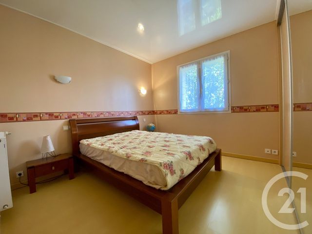 Maison à vendre - 7 pièces - 190 m2 - St Junien - 87 - LIMOUSIN