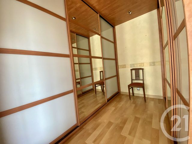 Maison à vendre - 7 pièces - 190 m2 - St Junien - 87 - LIMOUSIN