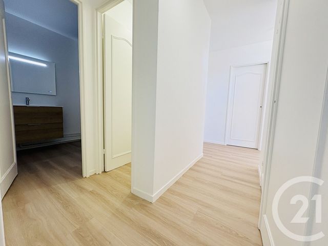 Appartement a louer - 3 pièce(s) - 65.1 m2 - Surfyn