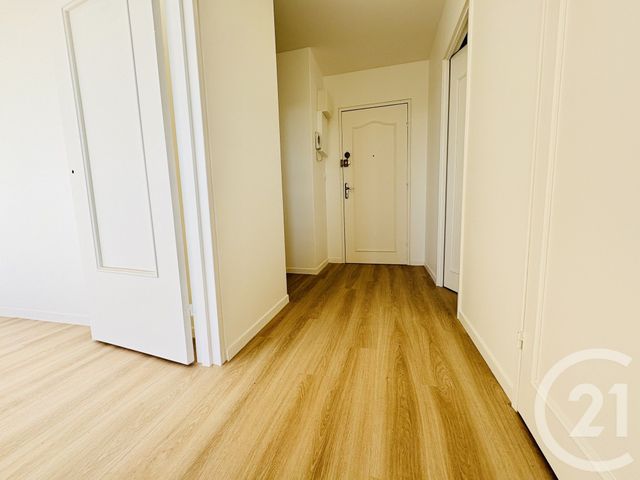 Appartement a louer - 3 pièce(s) - 65.1 m2 - Surfyn