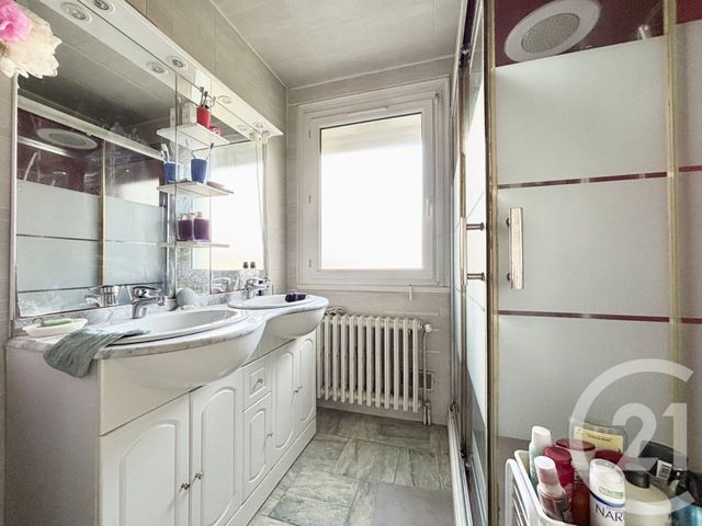 Maison &agrave; vendre - 6 pi&egrave;ces - 121,24 m2 - Cognac La Foret - 87 - LIMOUSIN