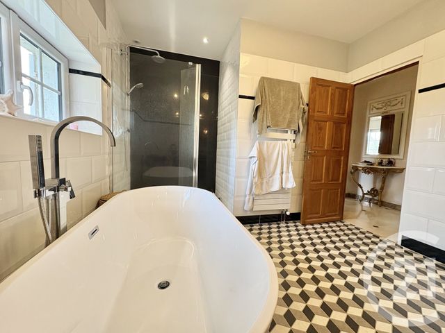 Maison &agrave; vendre - 7 pi&egrave;ces - 189,16 m2 - St Priest Taurion - 87 - LIMOUSIN