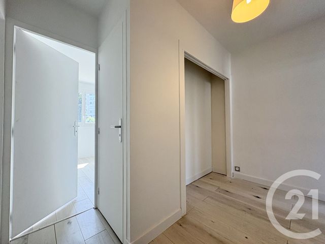 Appartement T3 &agrave; louer - 3 pi&egrave;ces - 55,83 m2 - Limoges - 87 - LIMOUSIN