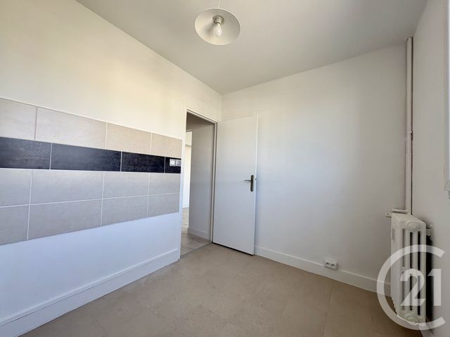 Appartement T3 &agrave; louer - 3 pi&egrave;ces - 55,83 m2 - Limoges - 87 - LIMOUSIN