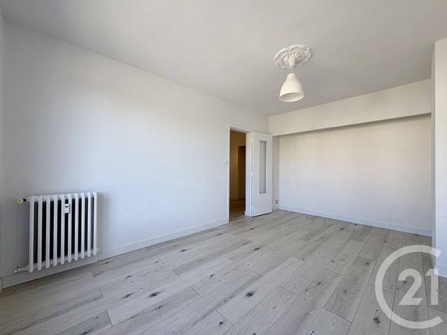 Appartement T3 &agrave; louer - 3 pi&egrave;ces - 55,83 m2 - Limoges - 87 - LIMOUSIN