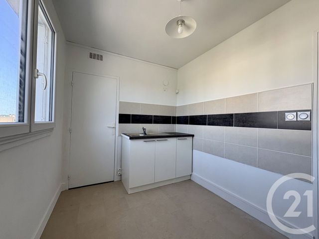 Appartement T3 &agrave; louer - 3 pi&egrave;ces - 55,83 m2 - Limoges - 87 - LIMOUSIN
