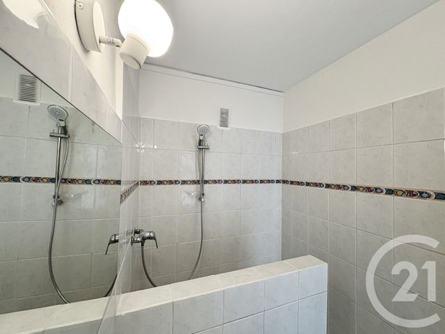 Appartement T3 &agrave; louer - 3 pi&egrave;ces - 55,83 m2 - Limoges - 87 - LIMOUSIN
