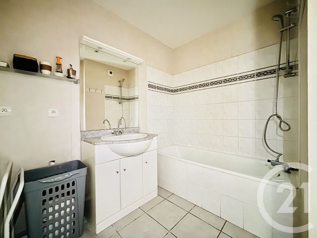 Appartement F2 &agrave; louer - 2 pi&egrave;ces - 47,97 m2 - Feytiat - 87 - LIMOUSIN