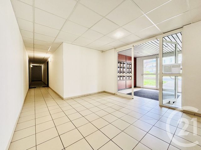 Appartement F2 &agrave; louer - 2 pi&egrave;ces - 47,97 m2 - Feytiat - 87 - LIMOUSIN