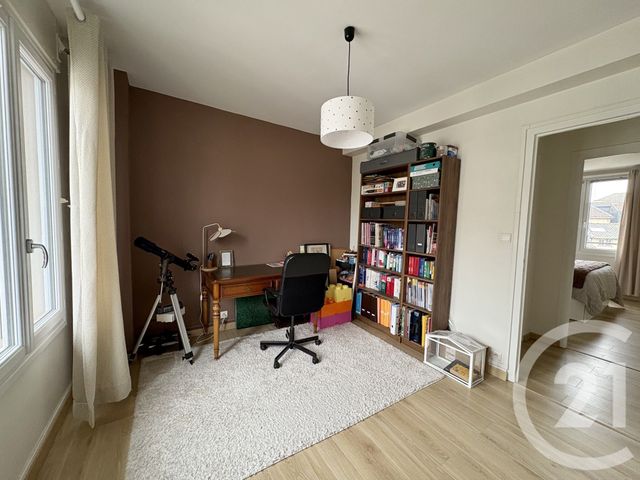 Appartement F4 &agrave; louer - 4 pi&egrave;ces - 96,12 m2 - Limoges - 87 - LIMOUSIN