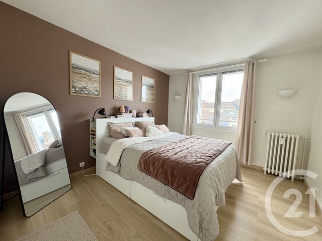 Appartement F4 &agrave; louer - 4 pi&egrave;ces - 96,12 m2 - Limoges - 87 - LIMOUSIN