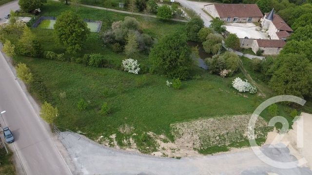 Terrain &agrave; vendre - 3500 m2 - St Junien - 87 - LIMOUSIN