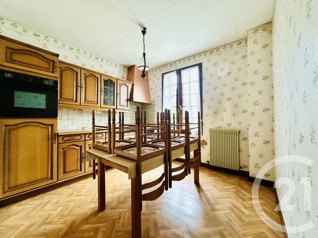 Maison &agrave; vendre - 10 pi&egrave;ces - 230,95 m2 - La Porcherie - 87 - LIMOUSIN