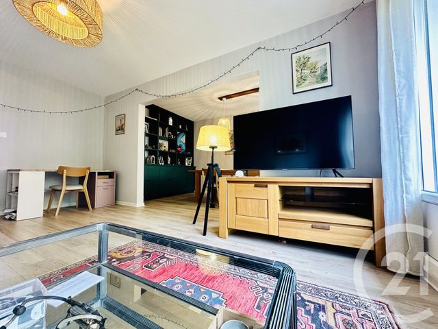 Appartement T4 &agrave; vendre - 3 pi&egrave;ces - 71,46 m2 - Limoges - 87 - LIMOUSIN