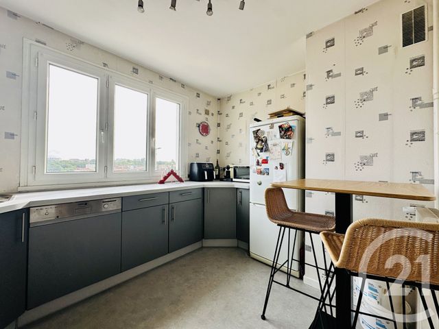 Appartement T4 &agrave; vendre - 3 pi&egrave;ces - 71,46 m2 - Limoges - 87 - LIMOUSIN